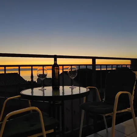 De La Marina Lägenhet